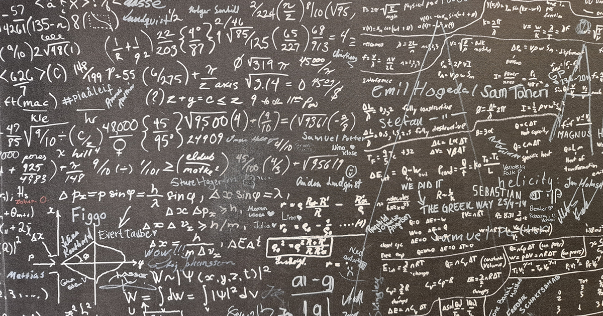 Blackboard with maths equations written all over it to illustrate the blog titled Common Maths misconceptions in B2B copy and how to avoid them.